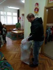 IMG-5e946e1779163f097060c35d1adf003c-V.jpg